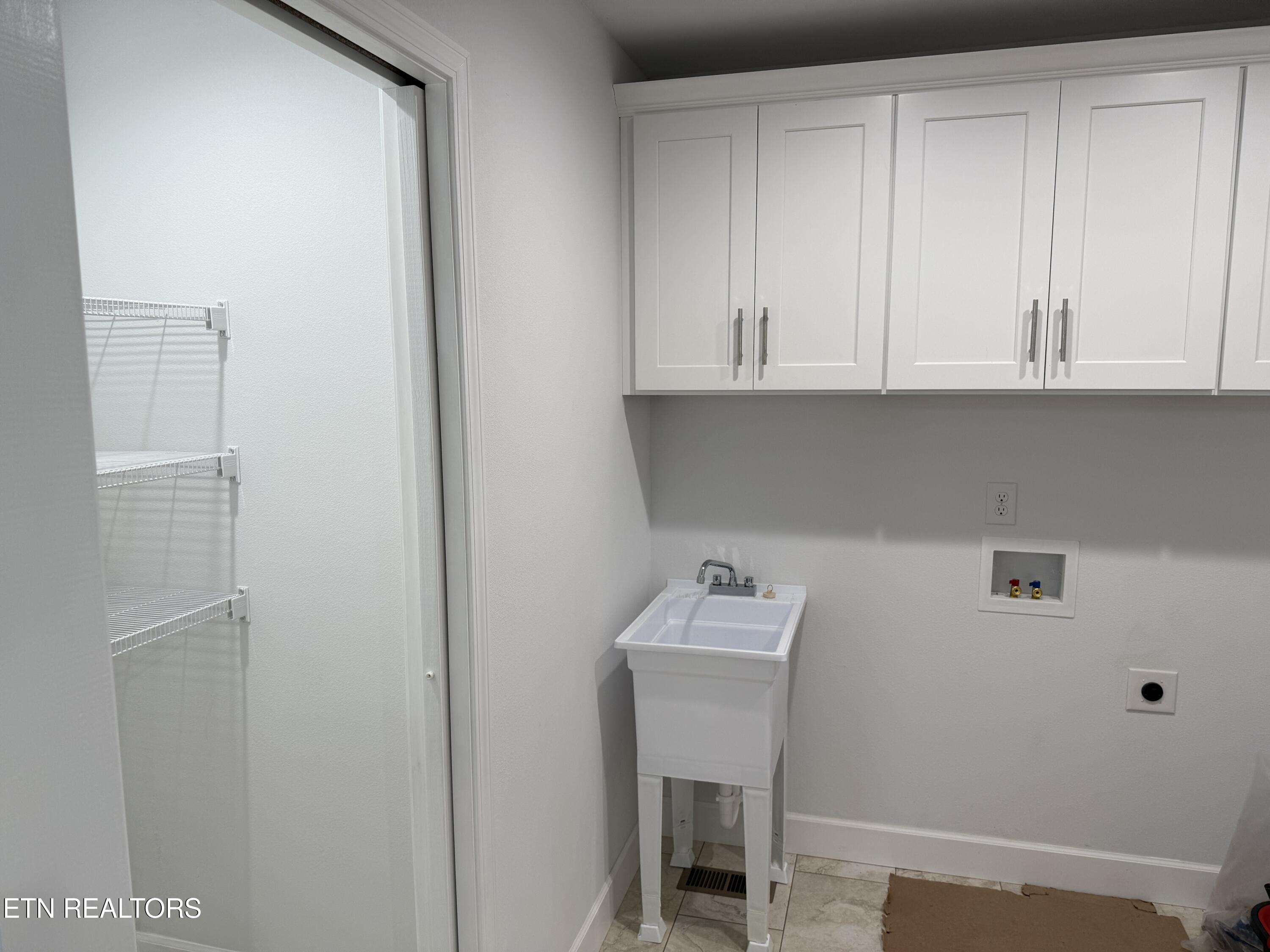 10 T Place Monterey, TN 38574 - Photo 18 of 46 IMG_1404