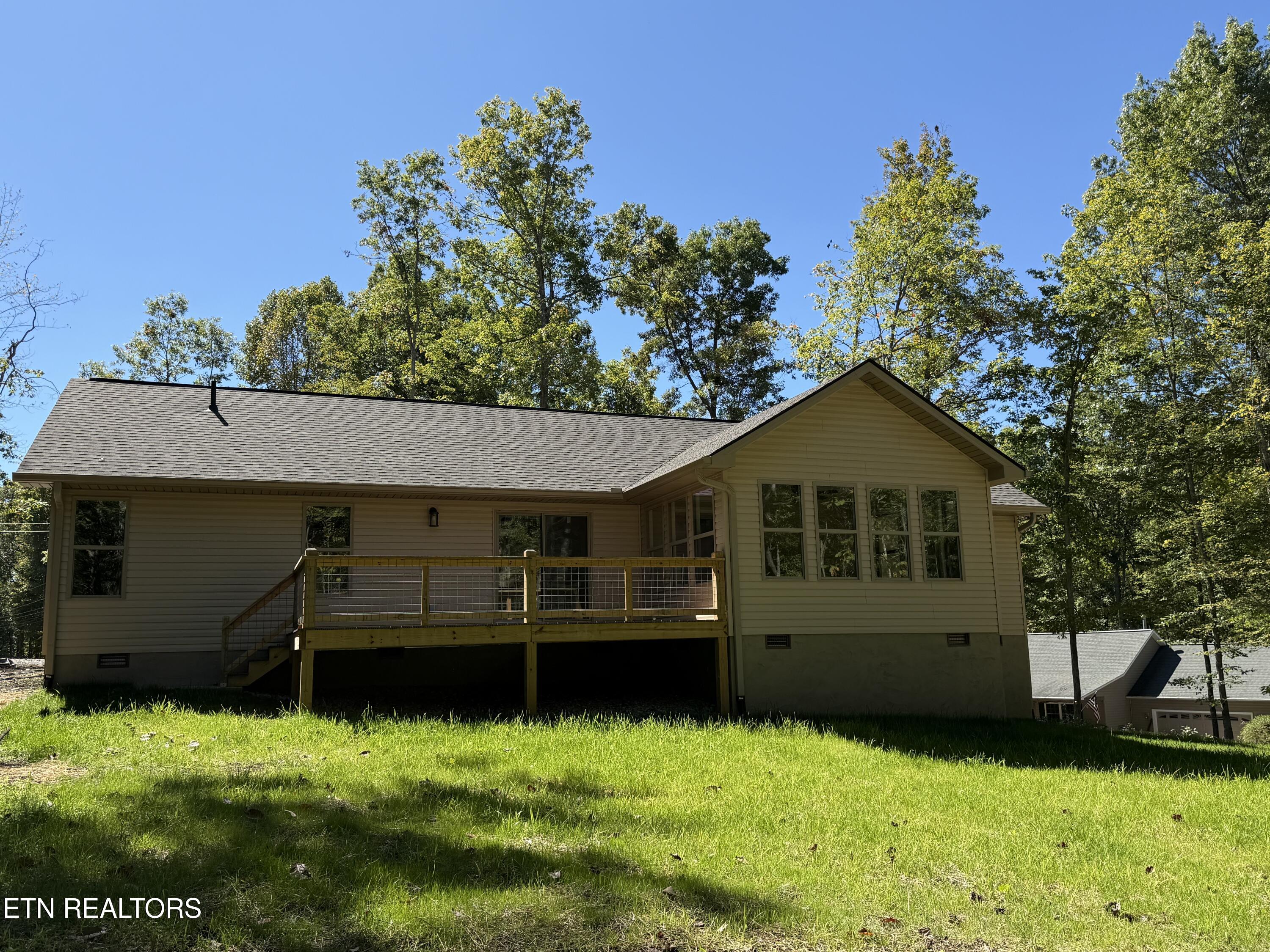 10 T Place Monterey, TN 38574 - Photo 4 of 46 IMG_1451