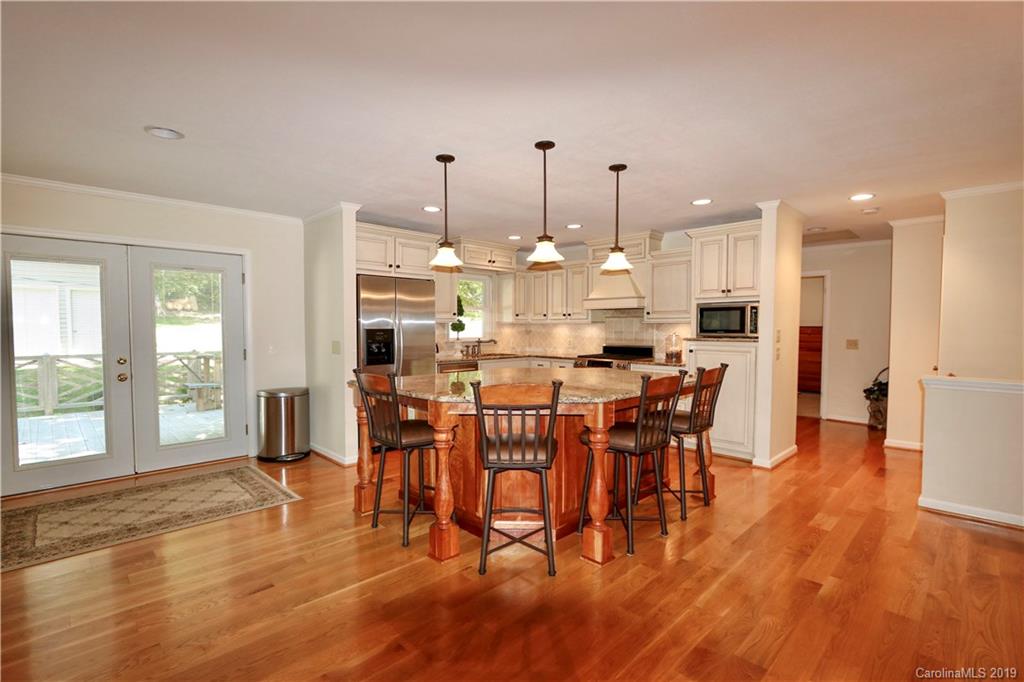3933 Woodruff Road Jonesville, NC 28642 - Photo 8 of 35 Gallery Image 8