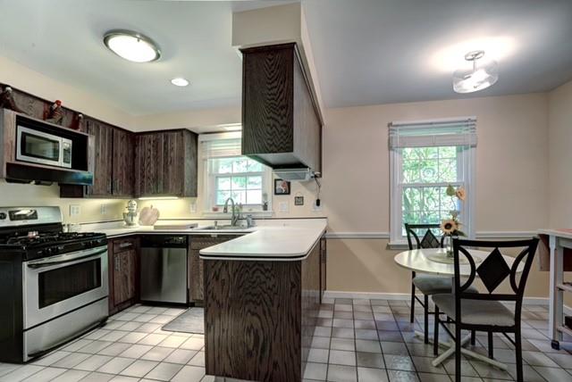 106 Atterbury Road Monroeville, PA 15146 - Photo 9 of 24 Gallery Image 9