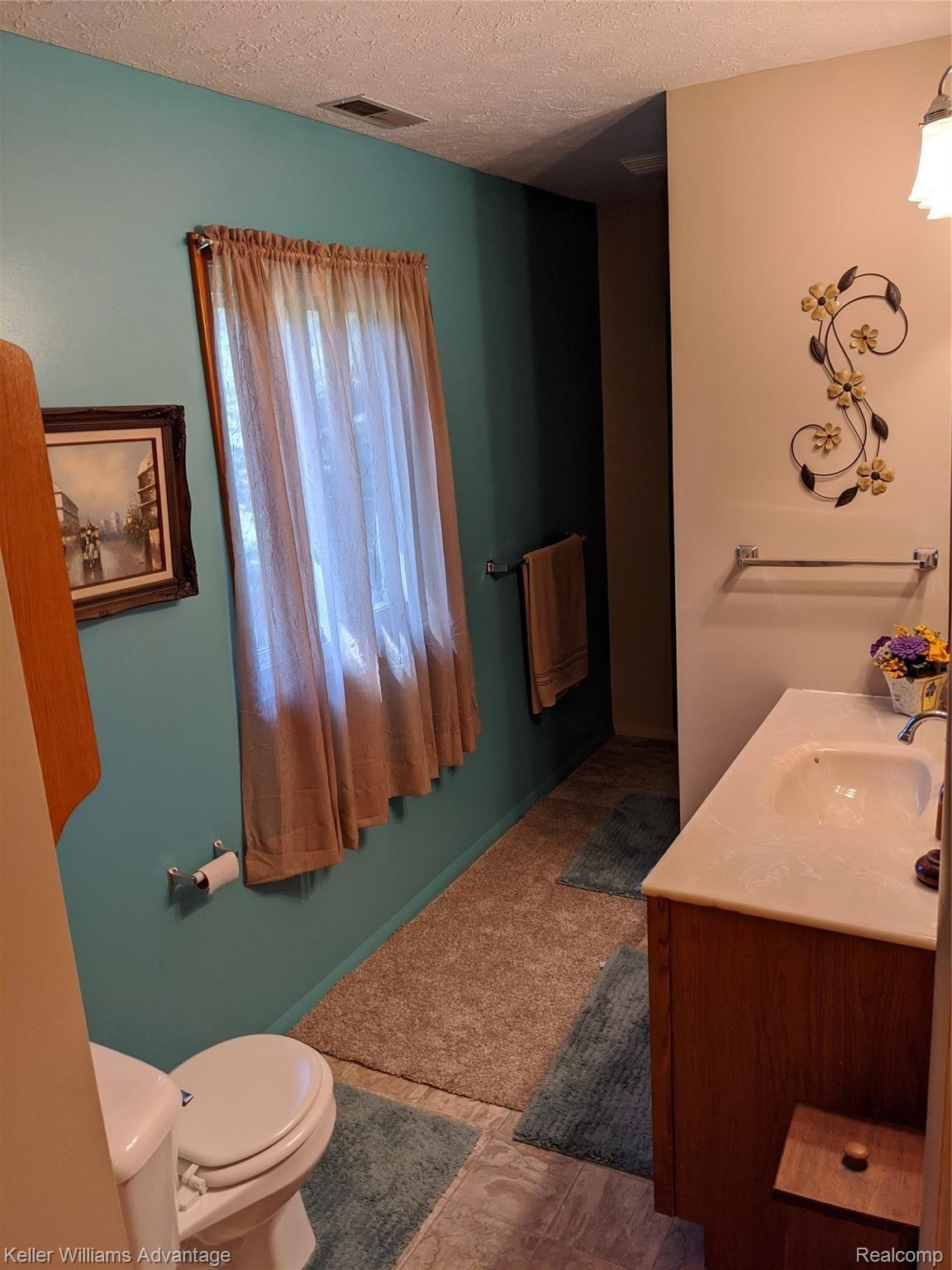 38360 Judd Road Belleville, MI 48111 - Photo 17 of 26 IMG_20200903_111359.jpg