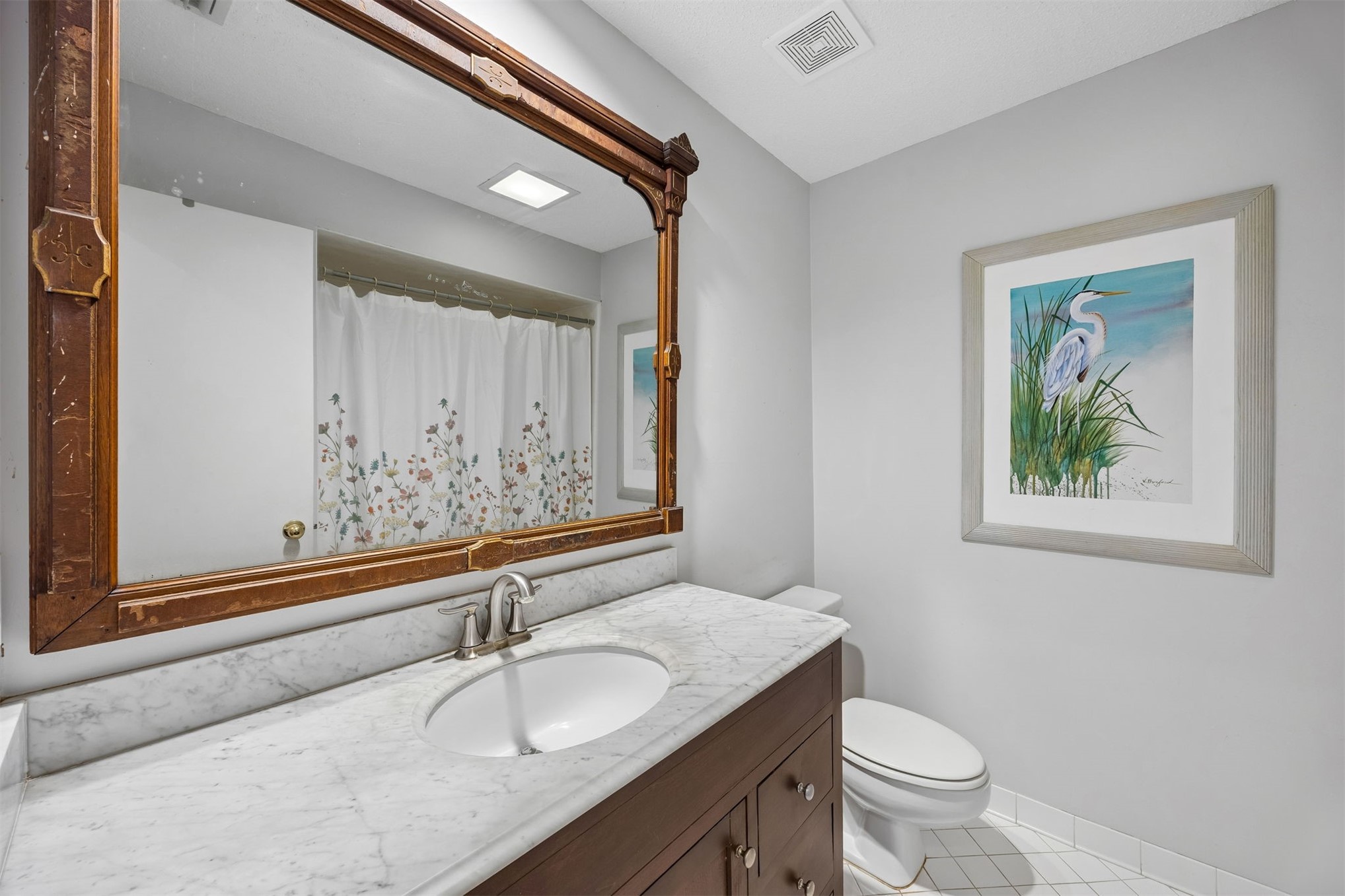 3110 Egans Bluff Road Fernandina Beach, FL 32034 - Photo 16 of 26 And the guest bath is shared by the two guest bedrooms.