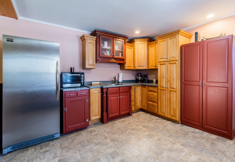 79 Chamberlain Street Rochester, NH 03867 - Photo 4 of 26