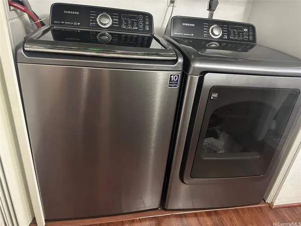 a close view of washer and dryer