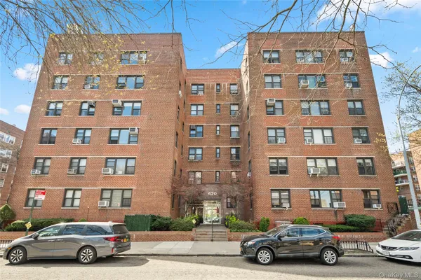 $249,000 | 620 West 239th Street, Unit 4A | Riverdale