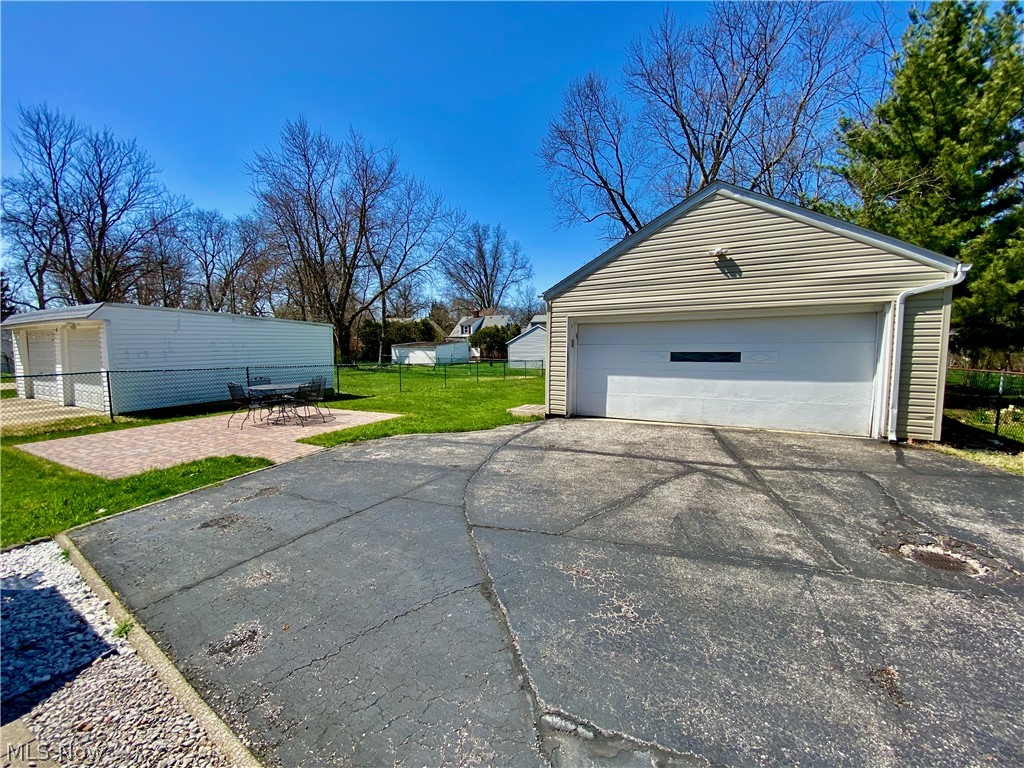 1764 Brainard Road Lyndhurst, OH 44124 - Photo 24 of 27