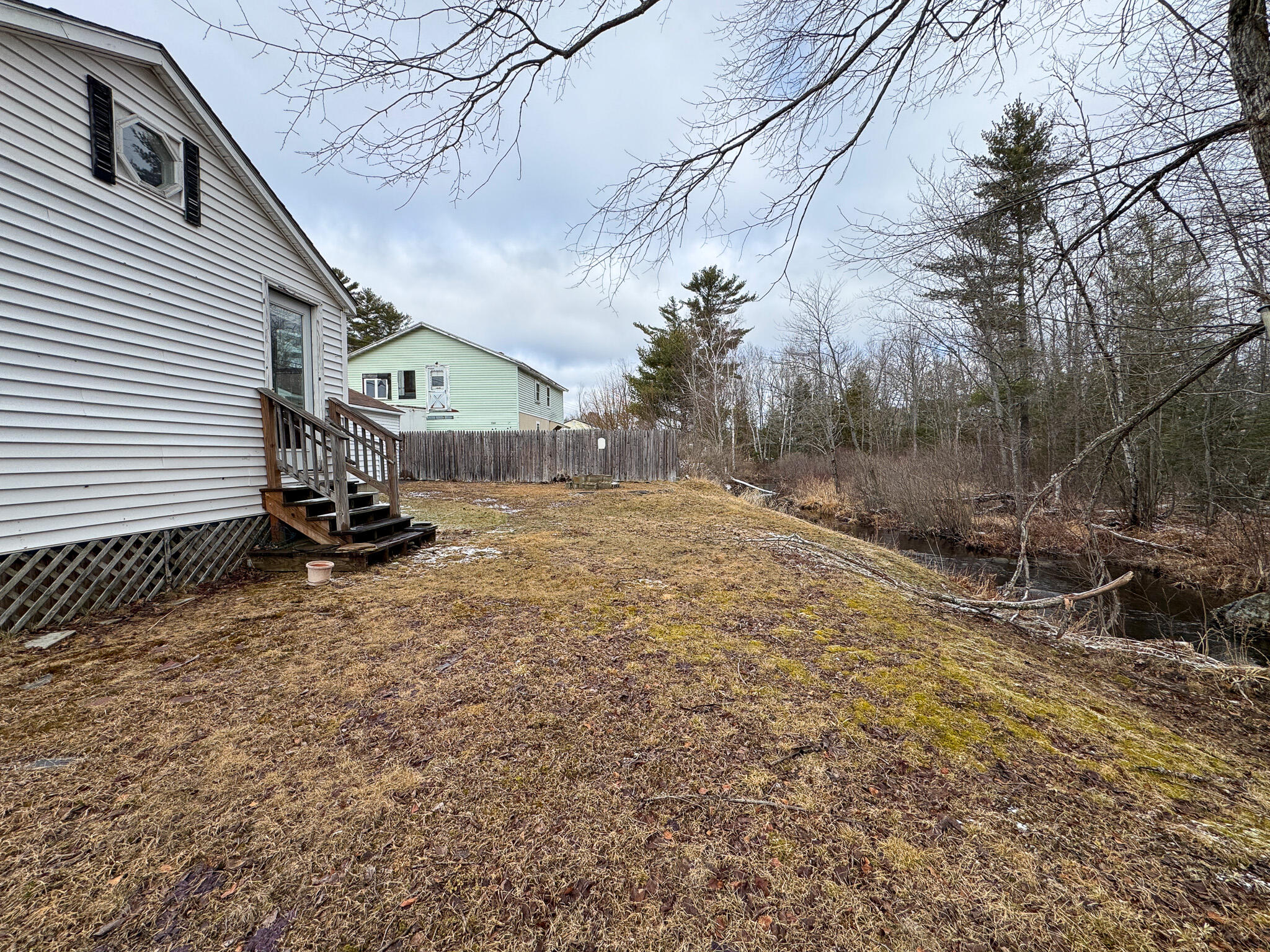 255 Bates Street Millinocket, ME 04462 - Photo 5 of 29 4a