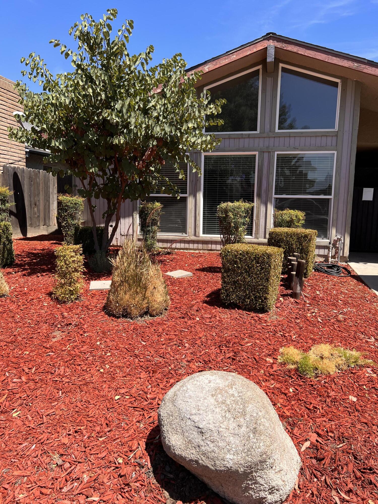 3136 West Austin Way Fresno, CA 93722 - Photo 2 of 49