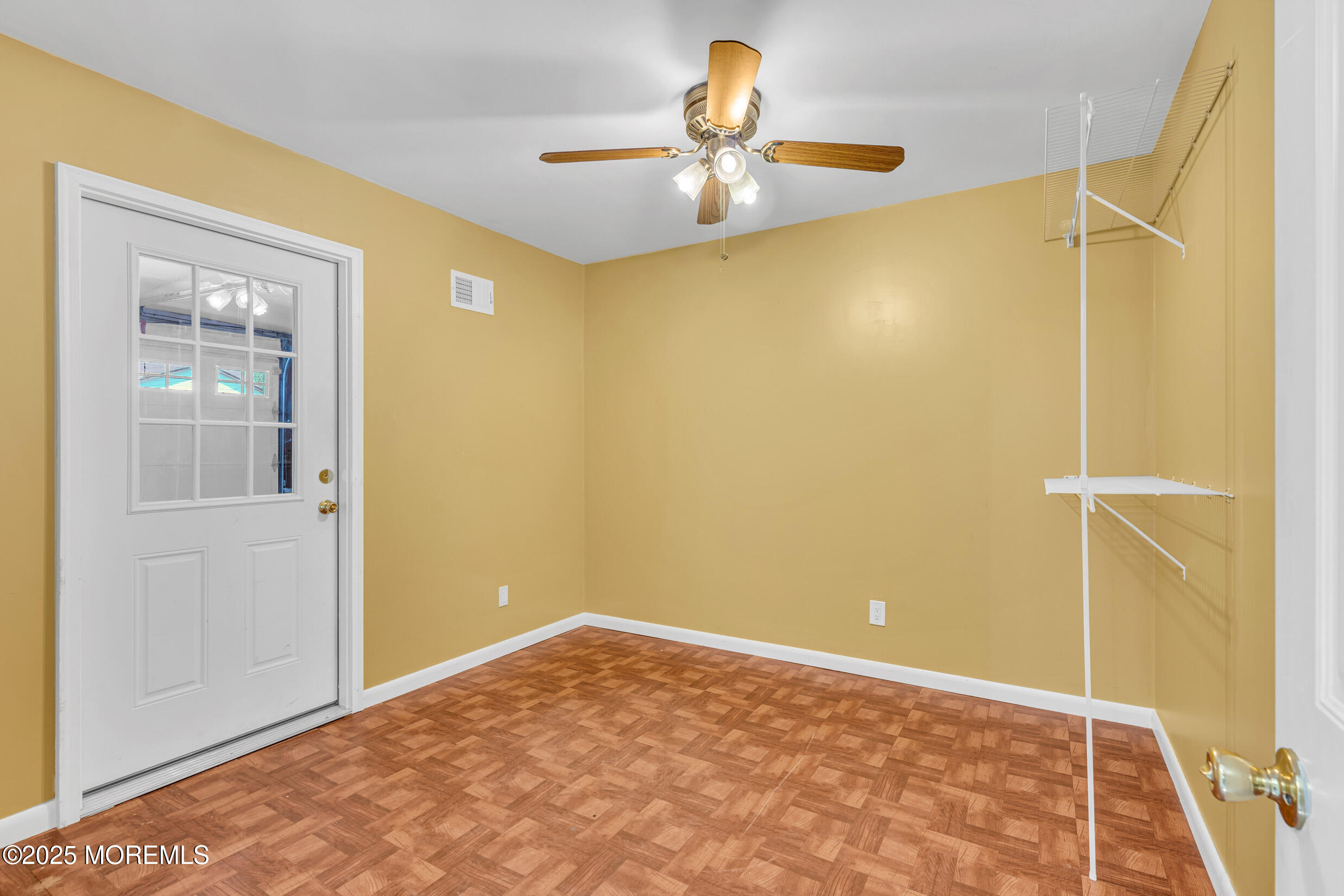 12 Windsor Road Howell, NJ 07731 - Photo 17 of 20 5 (15)