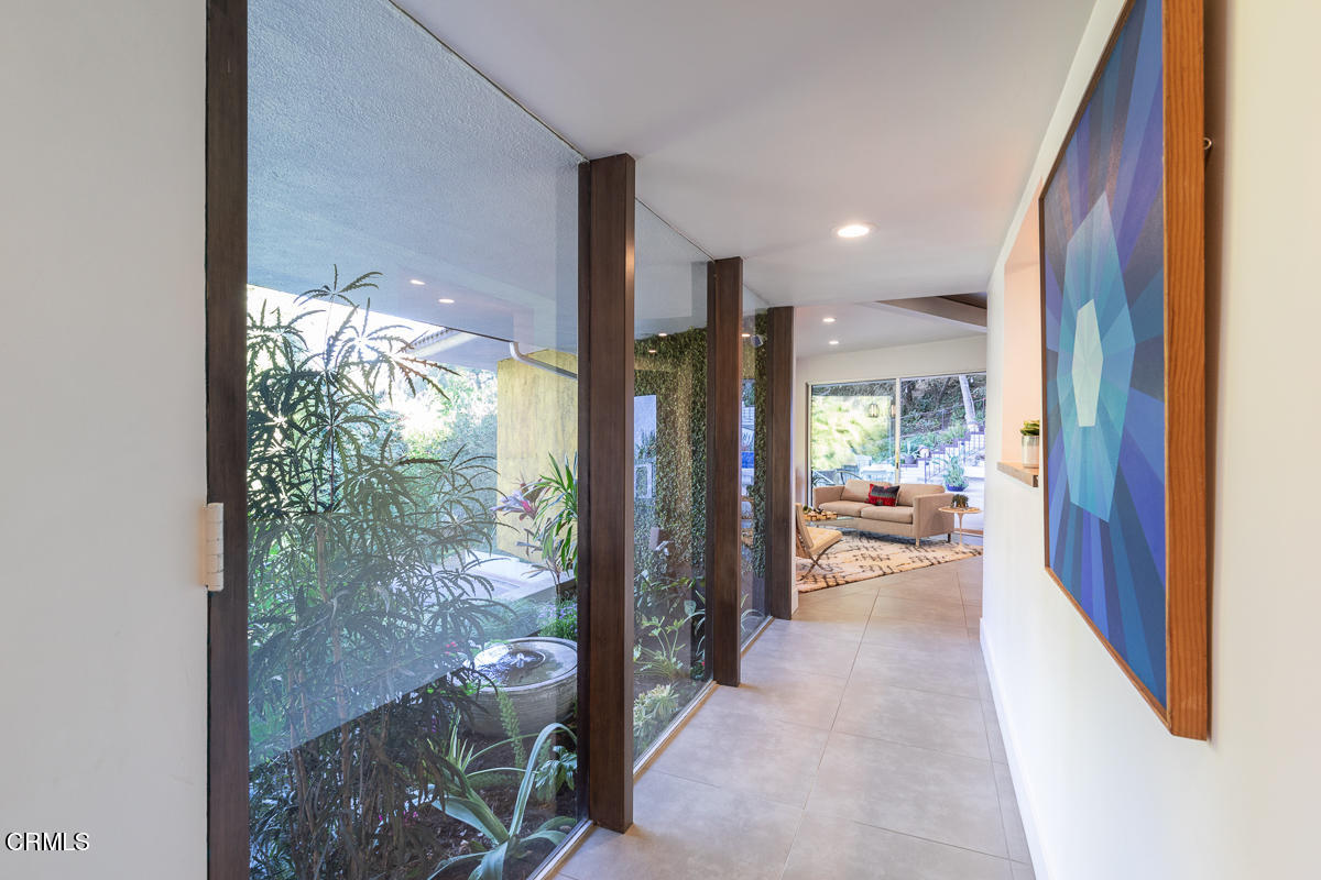 960 Ellington Lane Pasadena, CA 91105 - Photo 6 of 53 960 Ellington Ln_024v1_mls