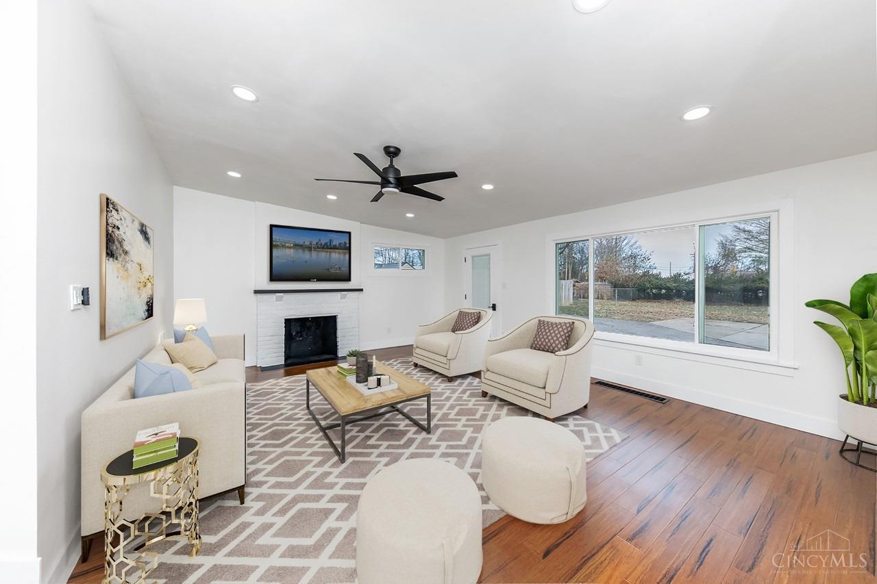 8992 Plainfield Road Cincinnati, OH 45236 - Photo 6 of 48 Gallery Image 6