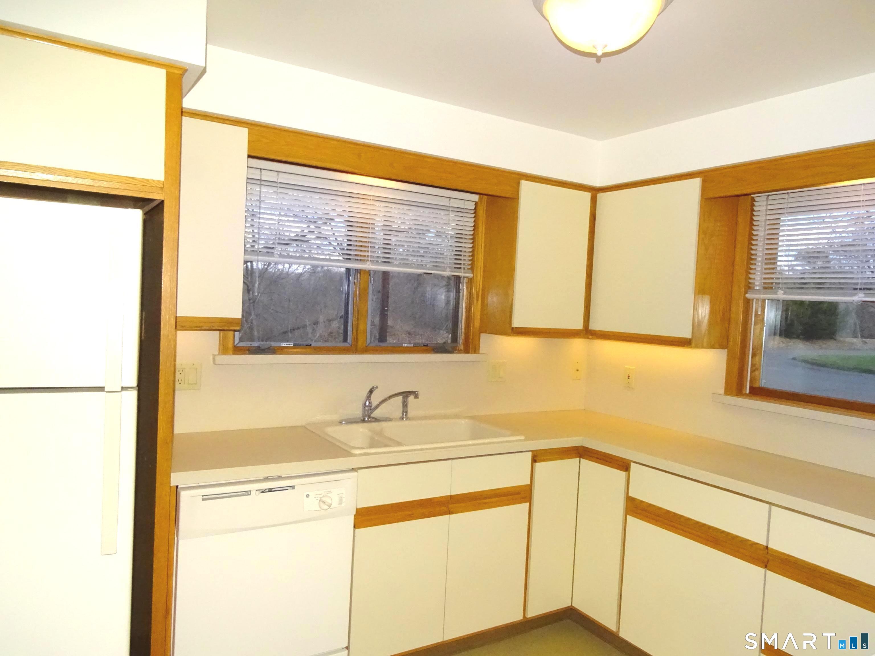 62 Ark Road Branford, CT 06405 - Photo 6 of 23