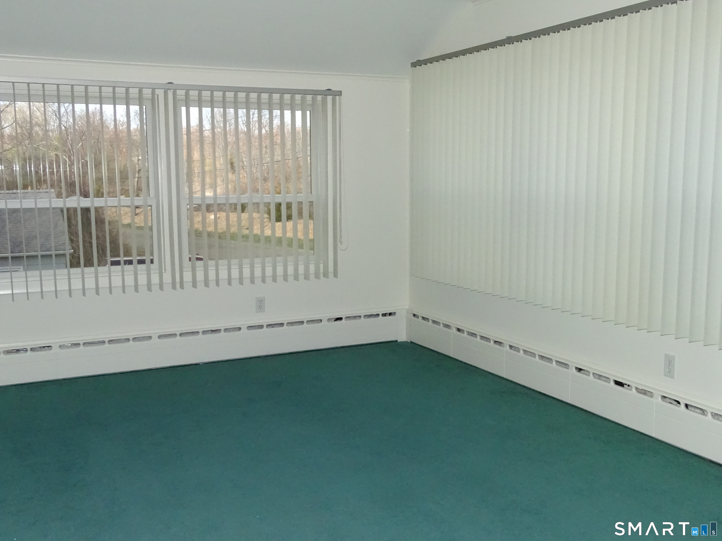 62 Ark Road Branford, CT 06405 - Photo 8 of 23