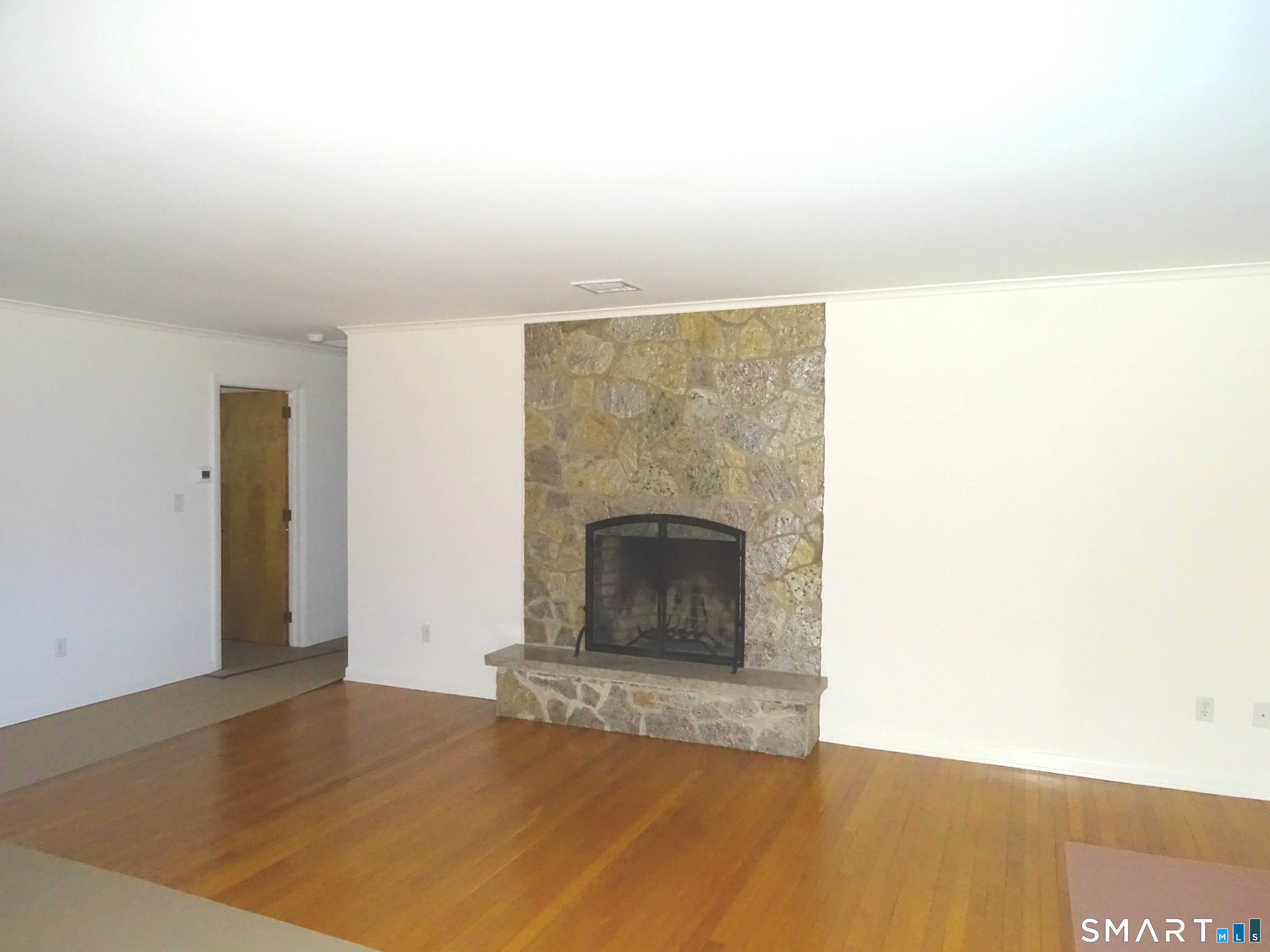 62 Ark Road Branford, CT 06405 - Photo 10 of 23