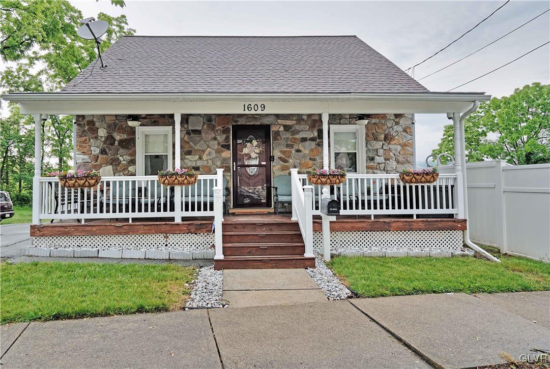 1609 East 6th Street Bethlehem, PA 18015 - Photo 1 of 21