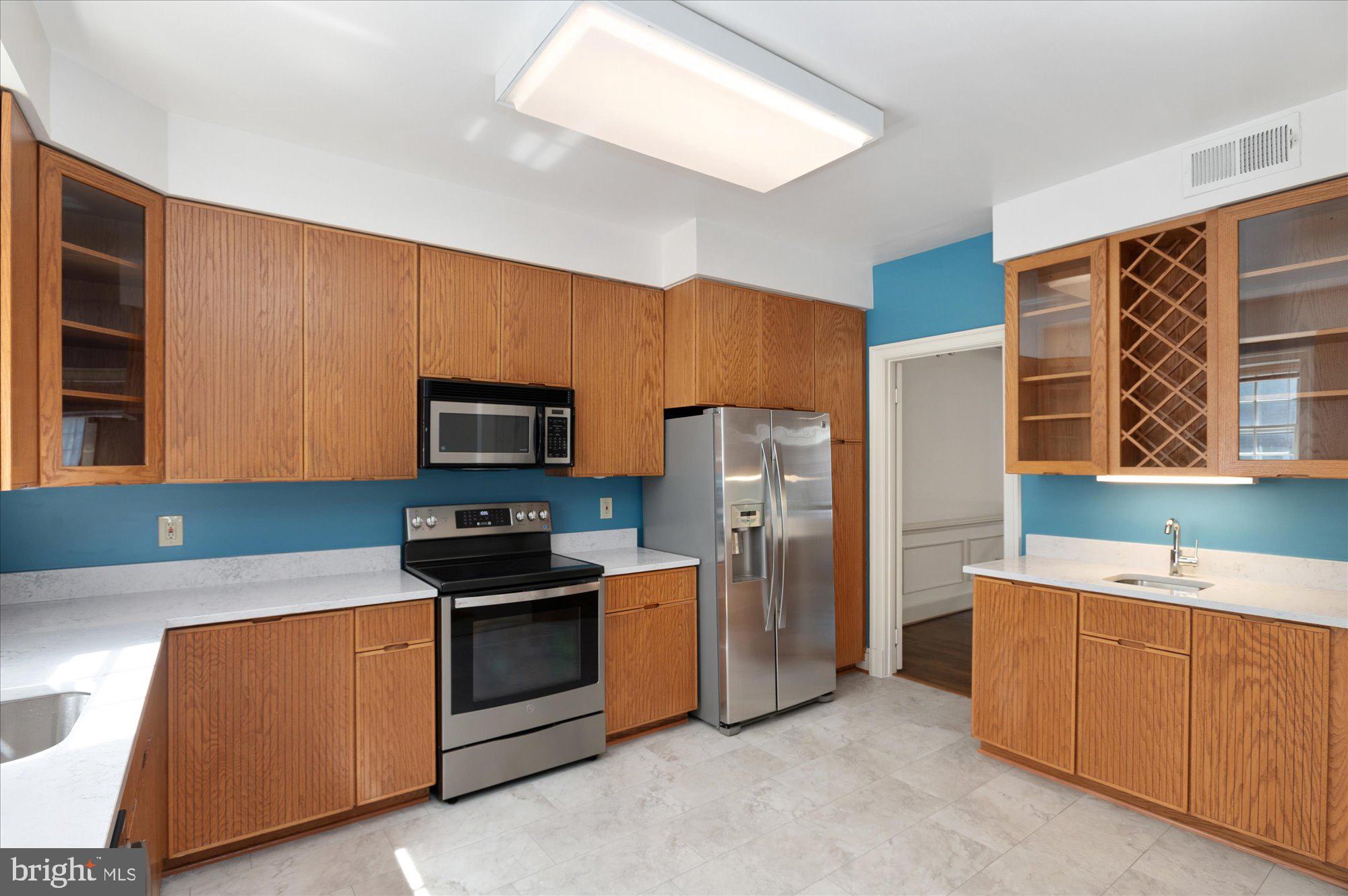 8319 Rising Ridge Way Bethesda, MD 20817 - Photo 16 of 44 Kitchen