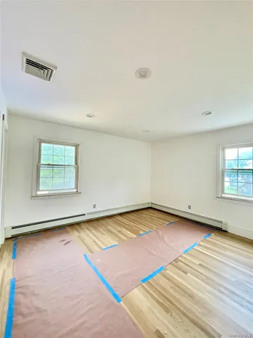 a view of empty room with window