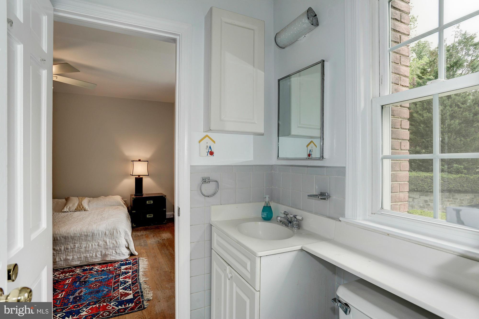 5105 Baltan Road Bethesda, MD 20816 - Photo 22 of 30 Interior (General)