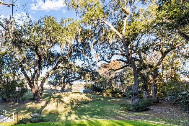 $815,000 | 16 North Basilica Avenue, Hanahan, SC 29410