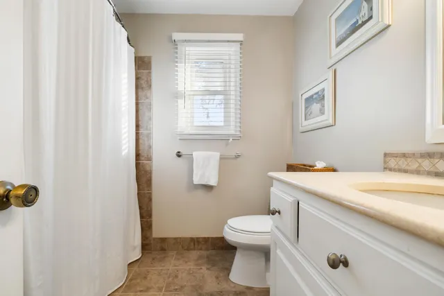 $815,000 | 16 North Basilica Avenue, Hanahan, SC 29410