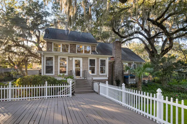 $815,000 | 16 North Basilica Avenue, Hanahan, SC 29410