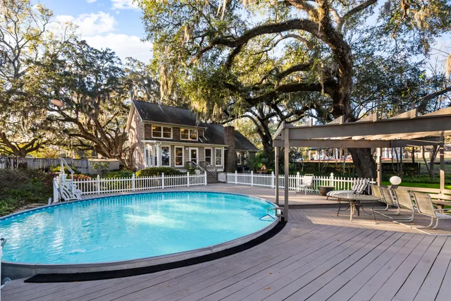 $815,000 | 16 North Basilica Avenue, Hanahan, SC 29410