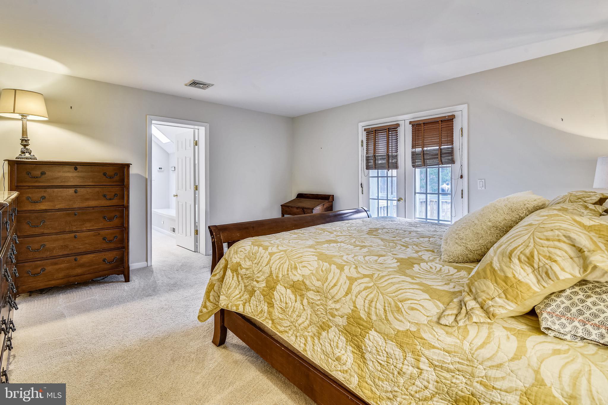 19366 Loudoun Orchard Road Leesburg, VA 20175 - Photo 18 of 40 Restful and gracious main level MBR suite