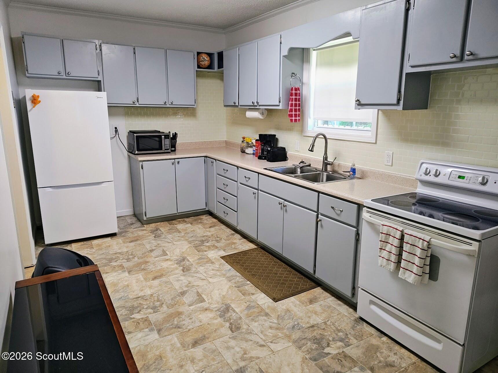 1608 Monck Street Brunswick, GA 31520 - Photo 7 of 23 IMG_20260516_110130654~2
