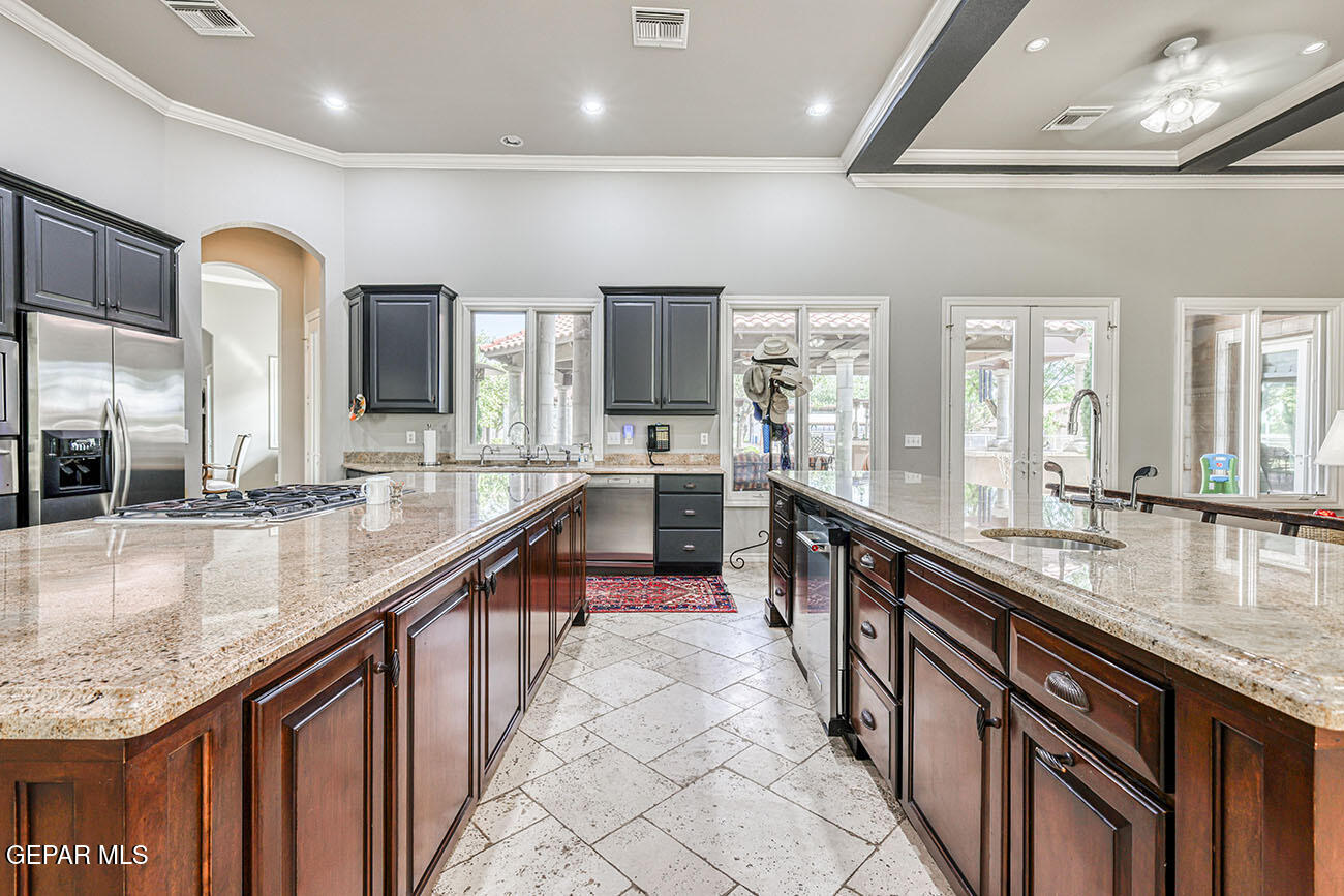 656 Cox Road El Paso, TX 79932 - Photo 21 of 99 362A8460_HDR