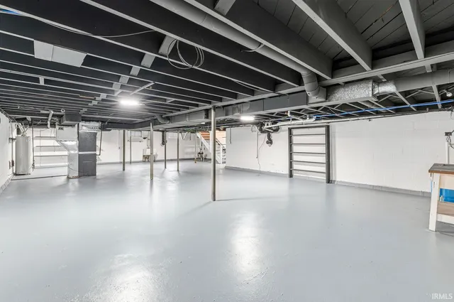 $289,900 | 23457 Greenleaf Boulevard, Elkhart, IN 46514