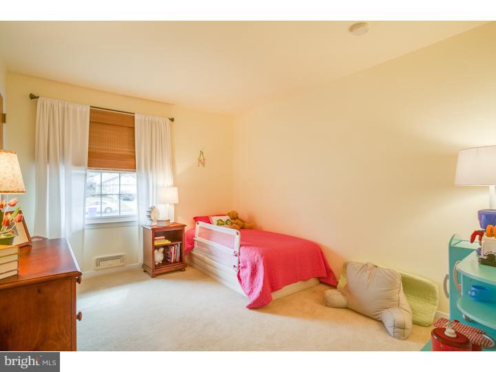 106 Sharrowvale Road Cherry Hill, NJ 08034 - Photo 21 of 25 Gallery Image 21
