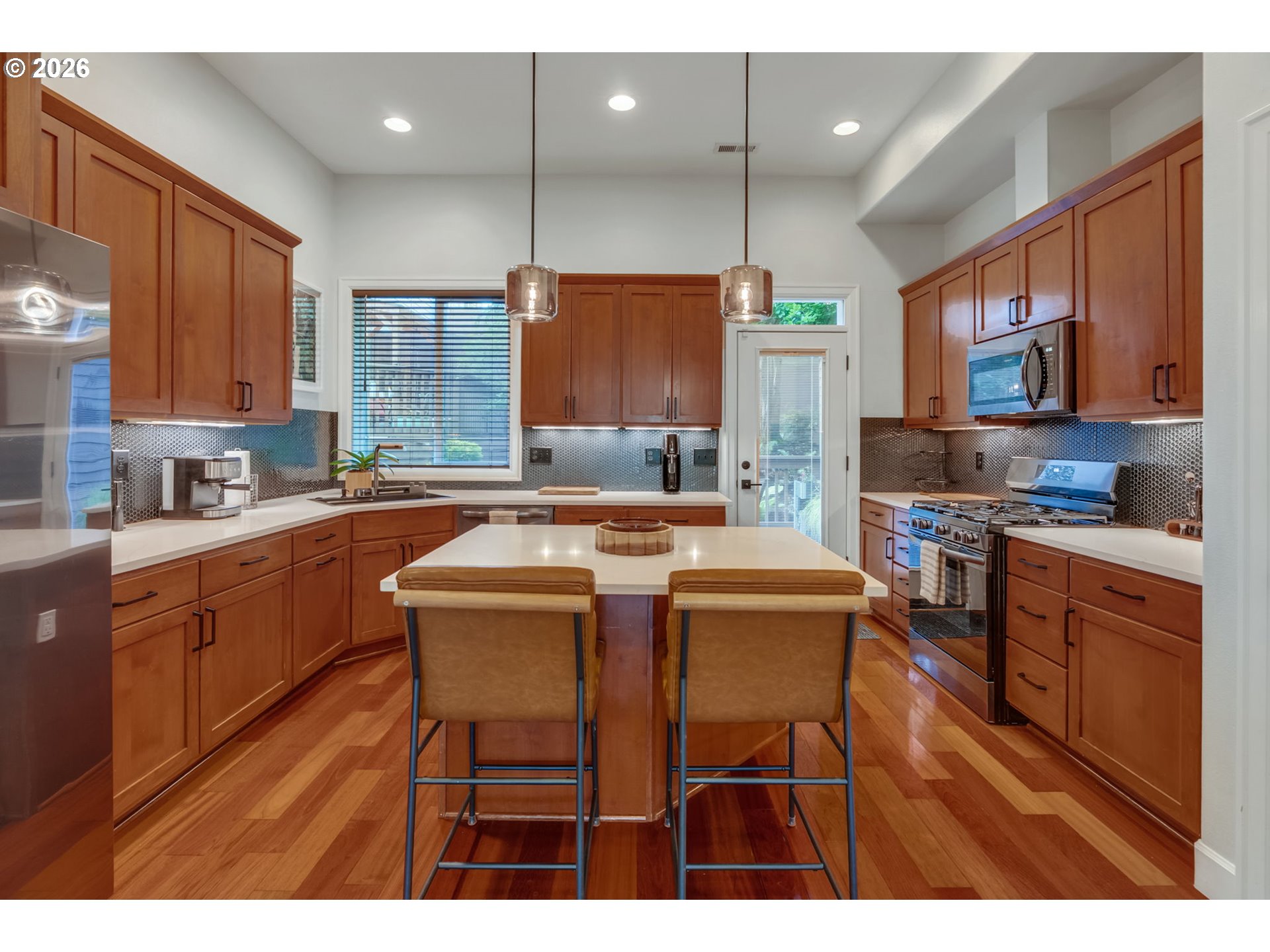 8229 North Edison Street Portland, OR 97203 - Photo 11 of 36
