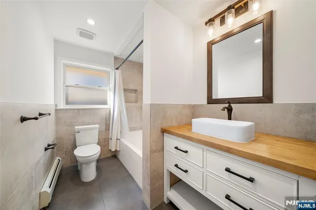 $998,000 | 1128 Abbott Boulevard, Fort Lee, NJ 07024