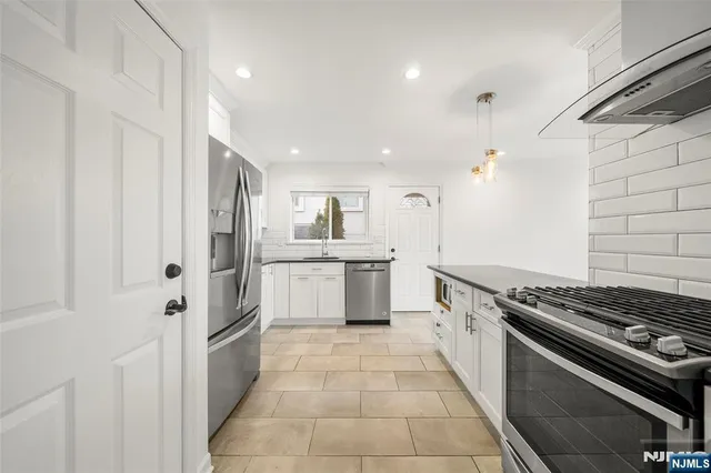 $998,000 | 1128 Abbott Boulevard, Fort Lee, NJ 07024