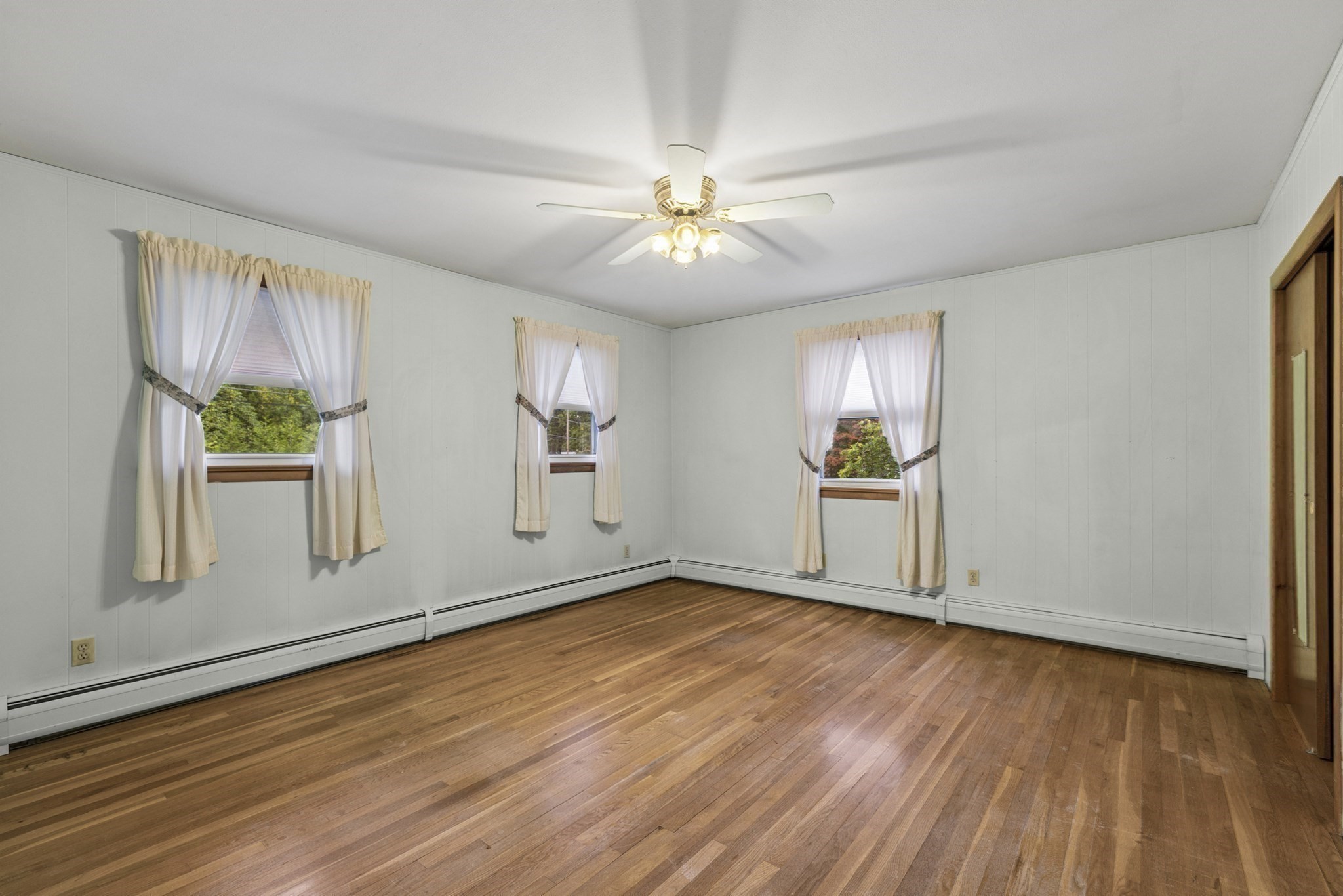 30 Lee Road Dracut, MA 01826 - Photo 11 of 29 Gallery Image 11