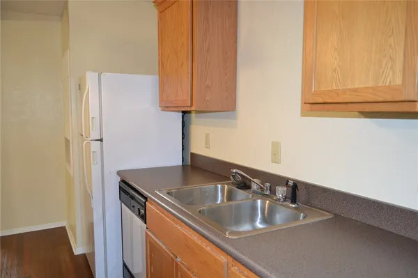 $975 | 1012 Autumn Circle, Unit B, College Station, TX 77840