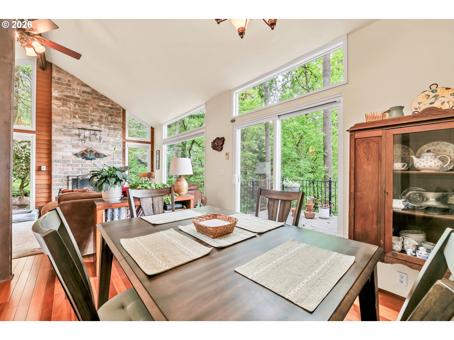 2877 Timberline Drive Eugene, OR 97405 - Photo 13 of 43