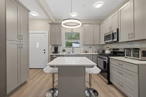 $525,000 | 2503 Gonzales Street, Austin, TX 78702