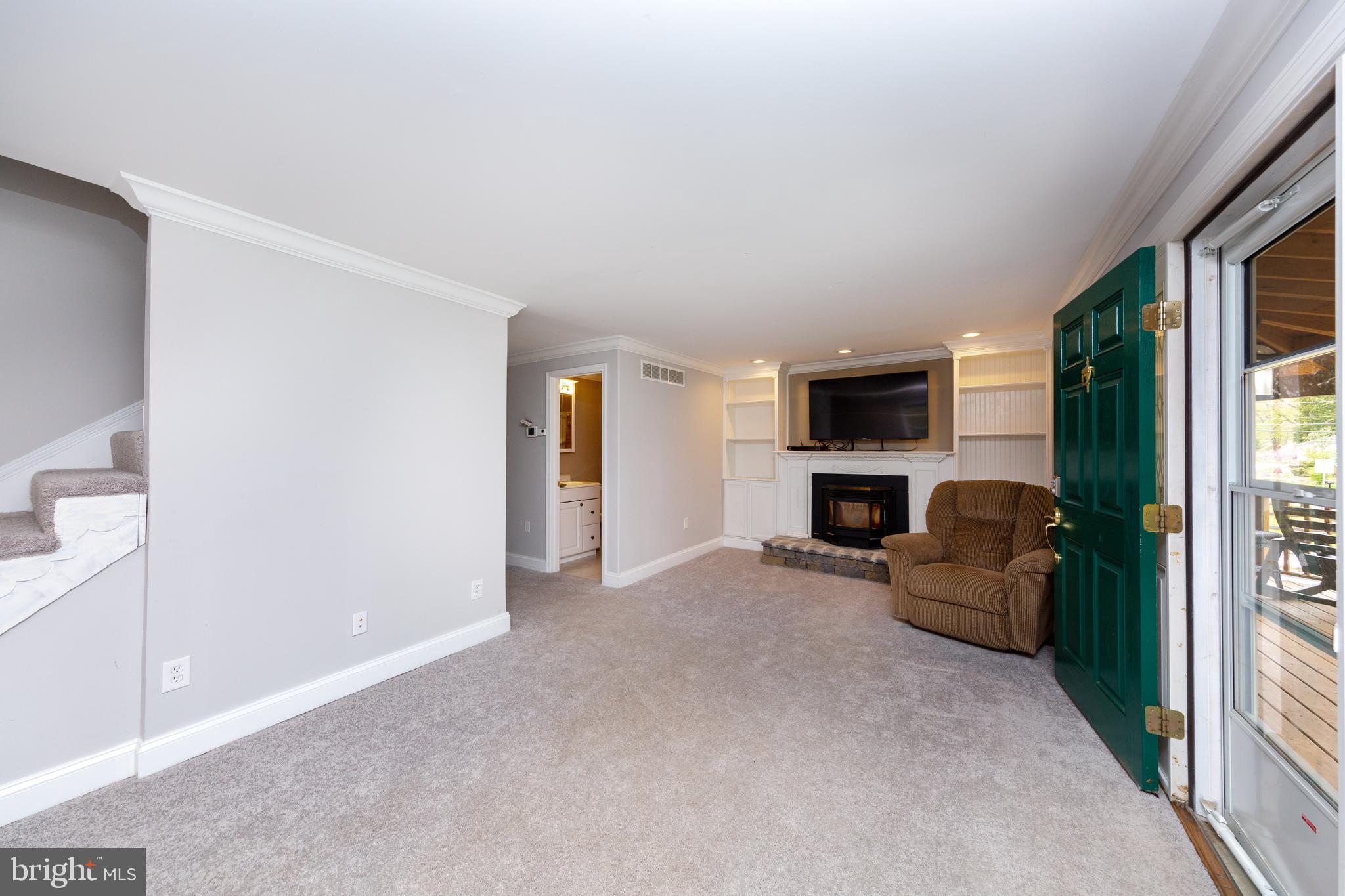 5307 Forge Road White Marsh, MD 21162 - Photo 9 of 45 Fresh Paint and Recent Carpet!