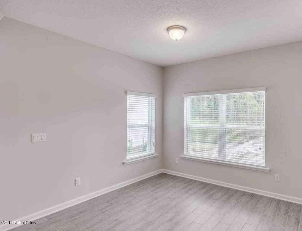 9851 Kevin Road Jacksonville, FL 32257 - Photo 5 of 17 Cafe Area