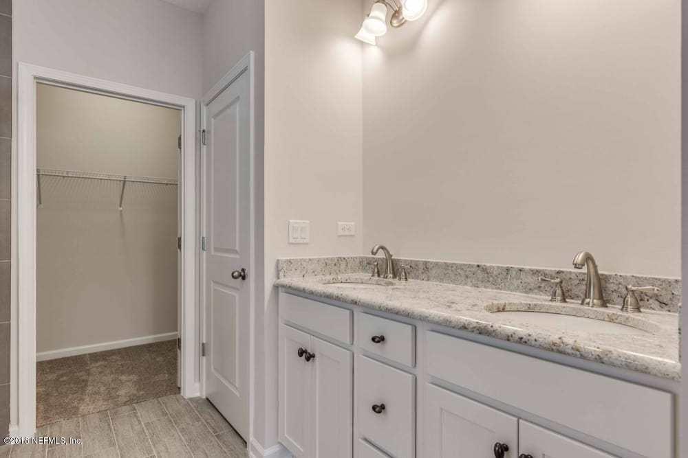 9851 Kevin Road Jacksonville, FL 32257 - Photo 7 of 17 Master Vanity