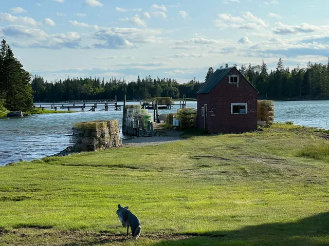 $729,000 | 129 East Boston Road, Vinalhaven, ME 04863