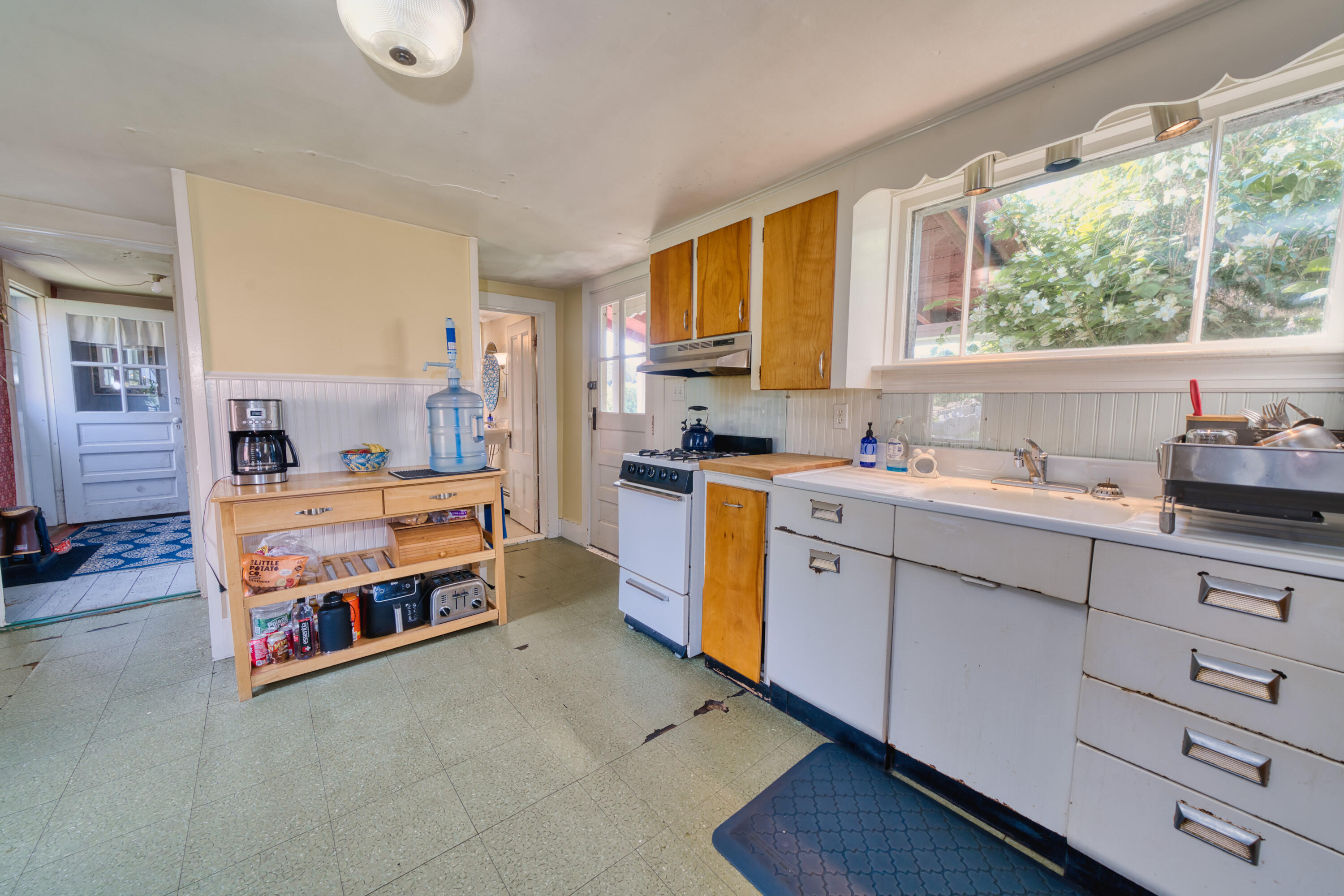 129 East Boston Road Vinalhaven, ME 04863 - Photo 27 of 53 6981