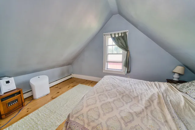 $729,000 | 129 East Boston Road, Vinalhaven, ME 04863