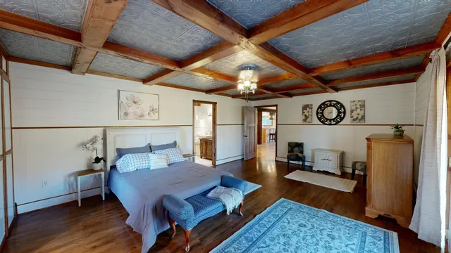 $950,000 | 26378 Drake Lane, Unit 26350, Henrietta, WI 53924