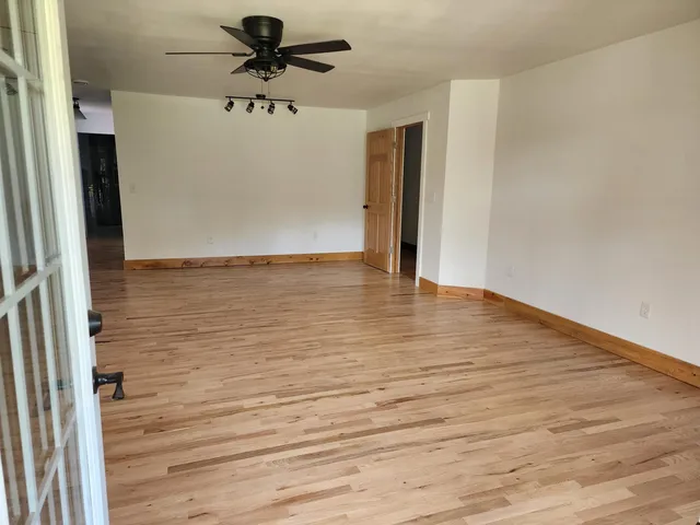 $950,000 | 26378 Drake Lane, Unit 26350, Henrietta, WI 53924