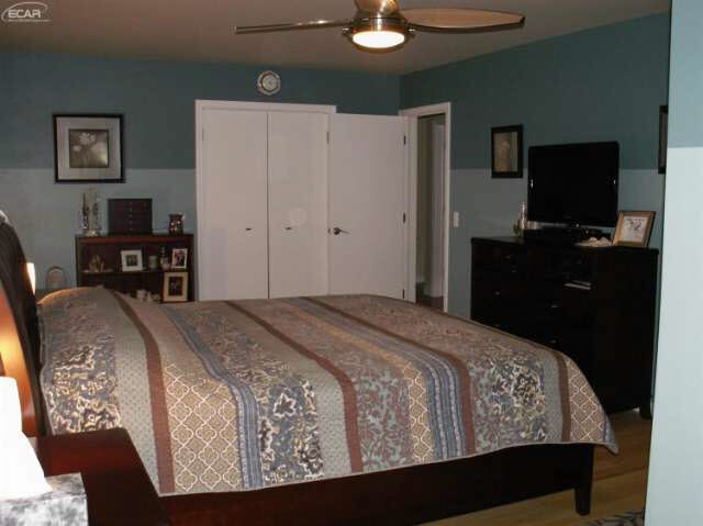 7338 Porter Road Grand Blanc, MI 48439 - Photo 22 of 38 20452863-21.JPG