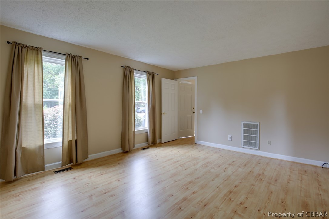 2061 Cove Road Hayes, VA 23072 - Photo 19 of 50 Gallery Image 19
