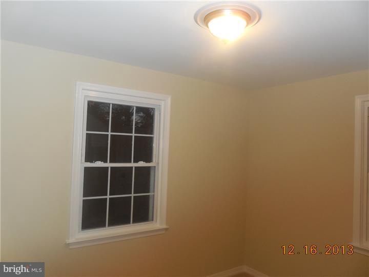 55 Stanford Road Cherry Hill, NJ 08034 - Photo 4 of 9