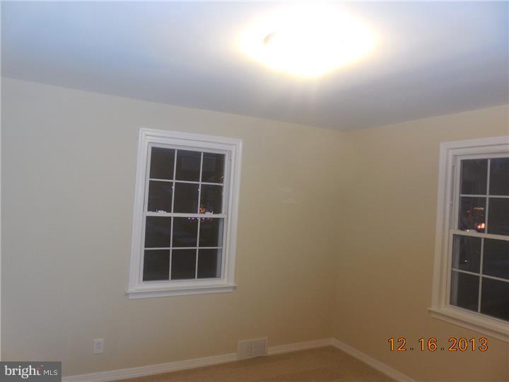 55 Stanford Road Cherry Hill, NJ 08034 - Photo 5 of 9